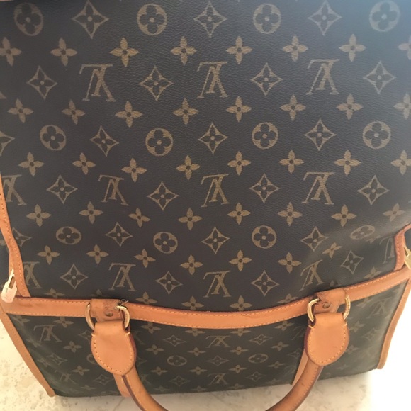 🐕🦺Louis Vuitton Pet Carrier 🐕🦺 - Picture 5 of 12